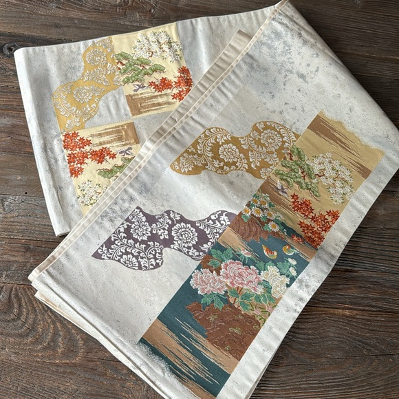 Vintage silk embroidered Obi - Picture 2 of 7